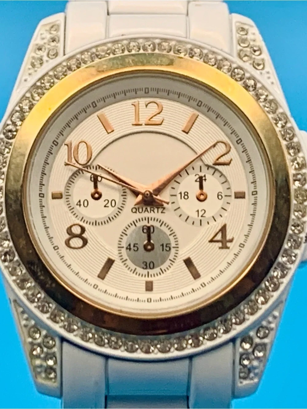 TARGET Women’s Quartz Bracelet Wristwatch Crystals Faux Subdials Works New Batt